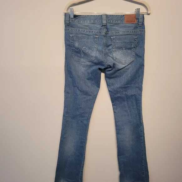 Jeans - Picture 9 of 12